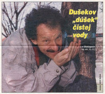 Dušan Dušek na titulke Nedeľnej Pravdy, ako ho s veľkou invenciou (aj v texte k fotke) stvárnil skvelý slovenský fotoreportér Jozef Baran (1944 – 2011).